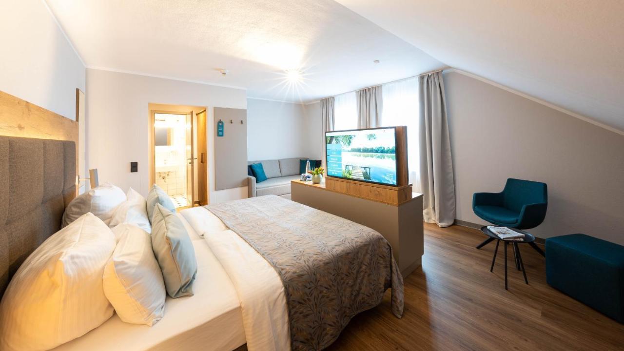 Sopherl Am See - Fruehstueck Auf Der Seeterrasse, Sehr Ruhig Und Wunderschoen Am See, 3 Minuten Nach Oberpfaffenhofen, Viele Radtouren, Restaurants & Cafes In Der Umgebung Weßling المظهر الخارجي الصورة