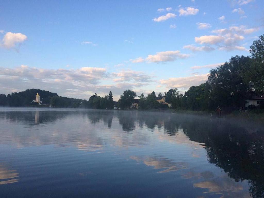 Sopherl Am See - Fruehstueck Auf Der Seeterrasse, Sehr Ruhig Und Wunderschoen Am See, 3 Minuten Nach Oberpfaffenhofen, Viele Radtouren, Restaurants & Cafes In Der Umgebung Weßling المظهر الخارجي الصورة