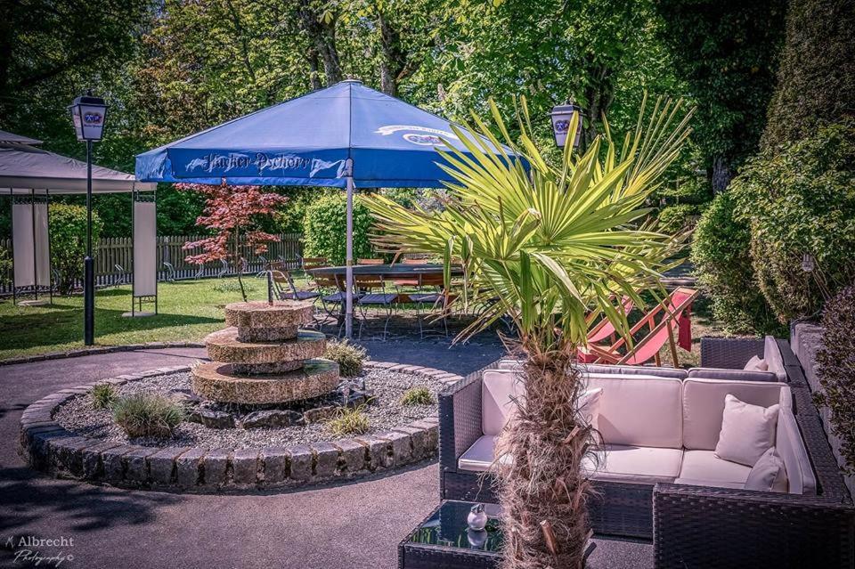 Sopherl Am See - Fruehstueck Auf Der Seeterrasse, Sehr Ruhig Und Wunderschoen Am See, 3 Minuten Nach Oberpfaffenhofen, Viele Radtouren, Restaurants & Cafes In Der Umgebung Weßling المظهر الخارجي الصورة